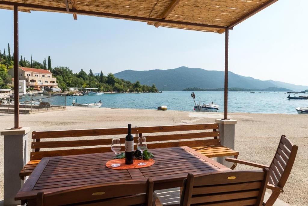 Holiday Home Anima Maris Стон Екстериор снимка
